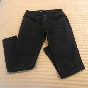 Levi’s W27 L28 Jeans - barely worn